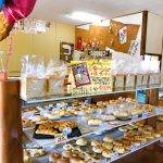 「垣本菓子店」の看板が懐かしいパン屋がオープン