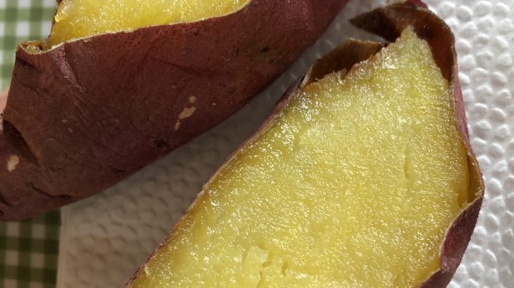 石垣島産の紅芋がの焼き芋＆ソフトクリームが食べられる専門店「ゆるあみ」
