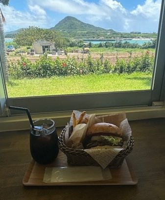 南国の景色と黒毛和牛を堪能【kitchenいばるま】